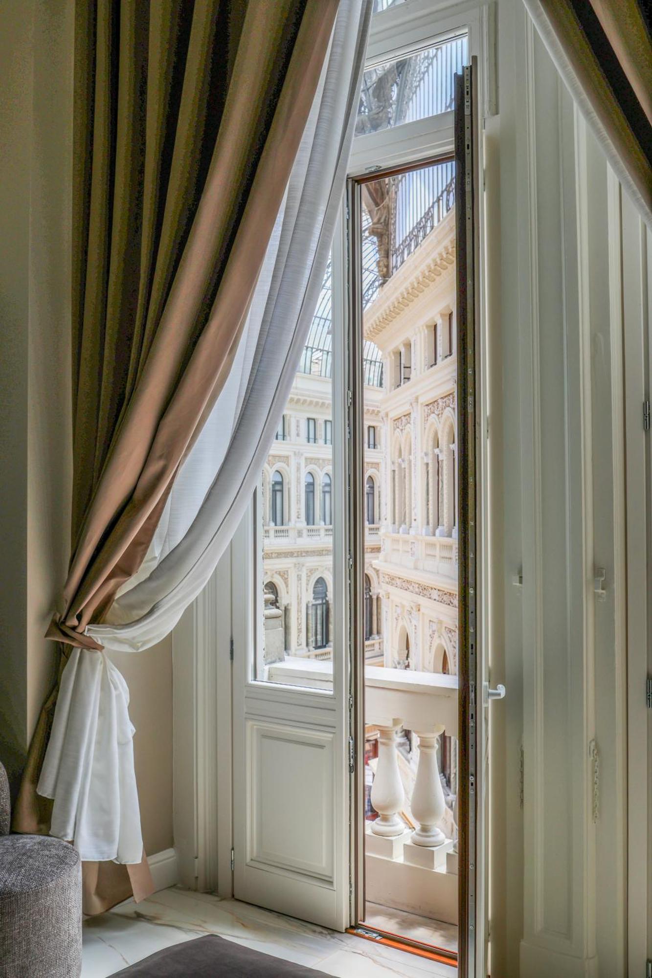 Maison San Carlo Luxury Suites Nápoly Kültér fotó